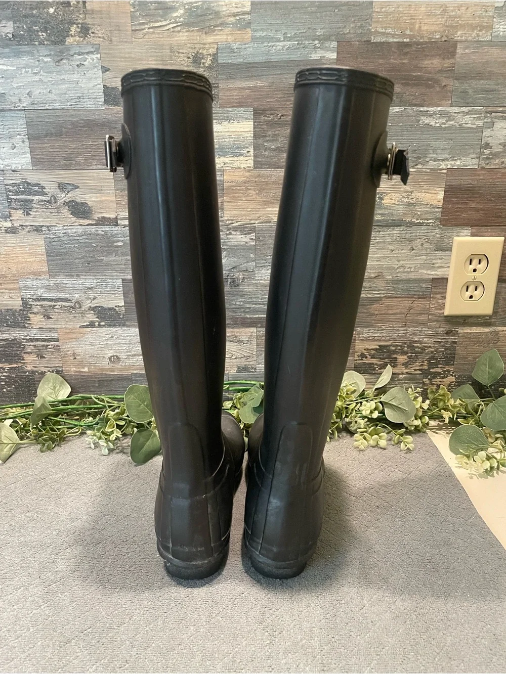 Hunter Original Tall Matte Rain Boots Size 8 Women's